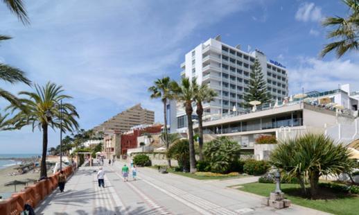 Estudio Edificio Jupiter En בנאלמדנה מראה חיצוני תמונה
